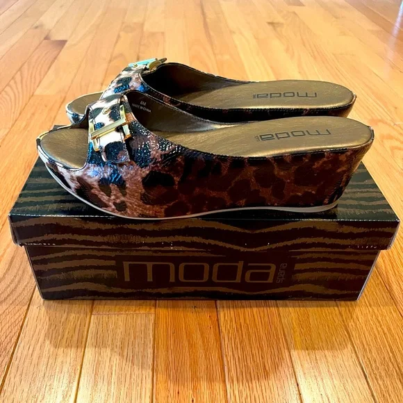 NEW Moda Kaila Cheetah/Animal Print Platform Sandals, size 7 - Picture 3 of 3